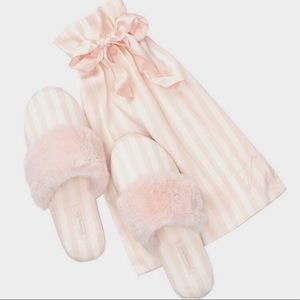 Victoria’s Secret Satin Slippers Size M (7-8)